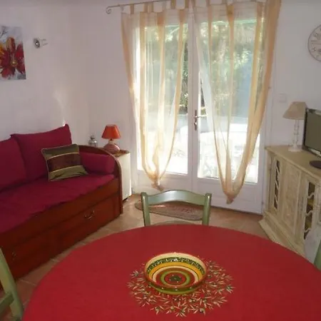 Le Mazet 40 Holiday home *